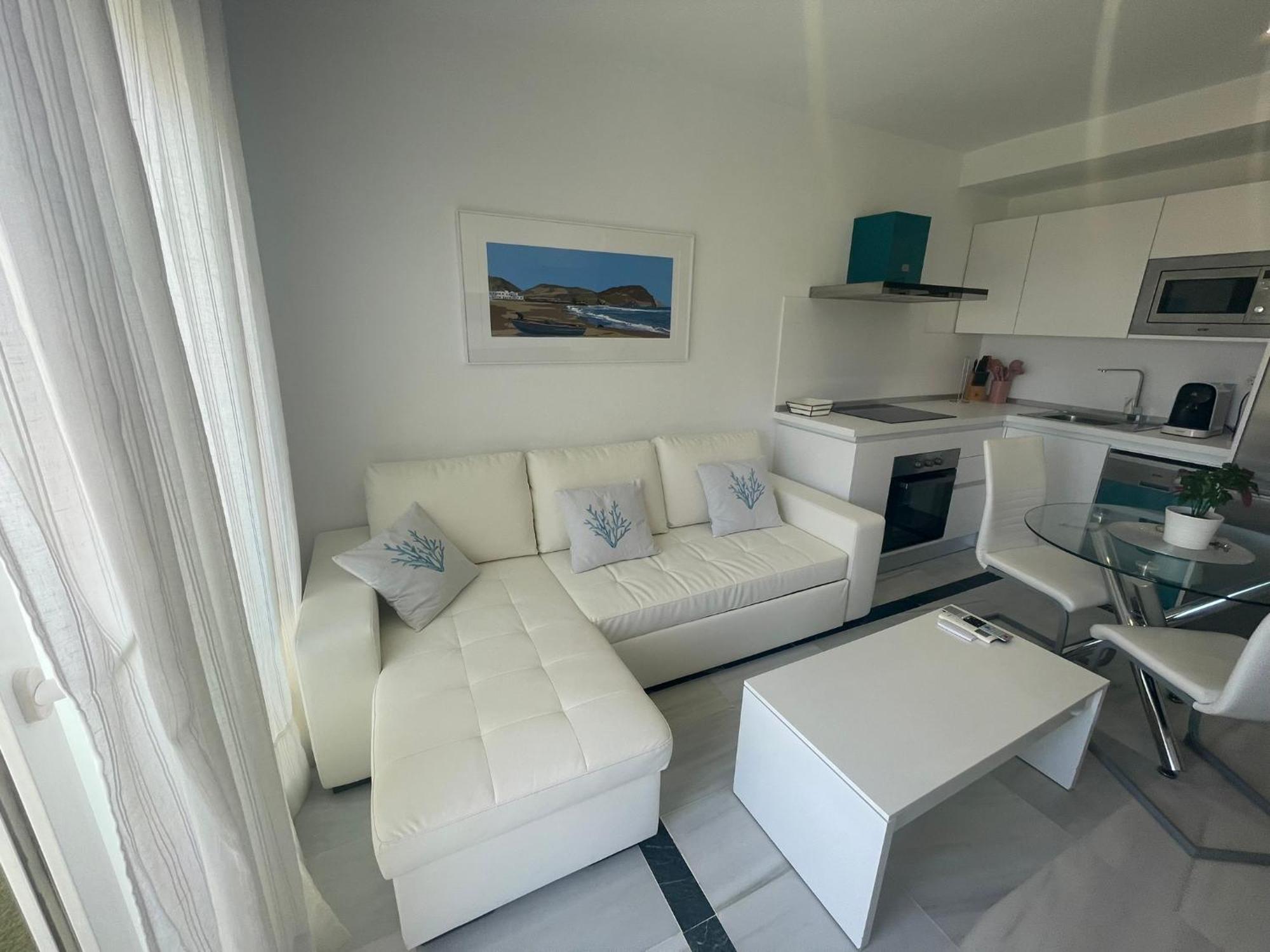 Apartamento 3 Home Suites Алмерия Екстериор снимка